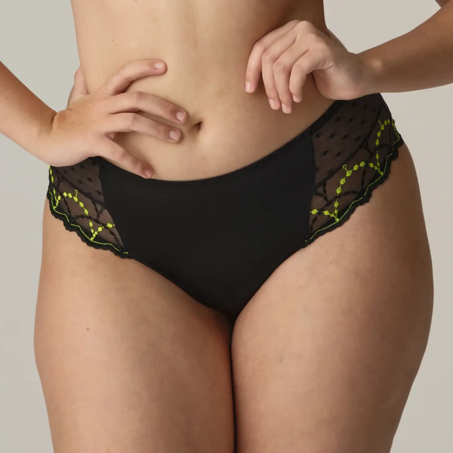 eservices_primadonna_twist-lingerie-hotpants-tepito-0542412-black-0_3585548_big_image.webp
